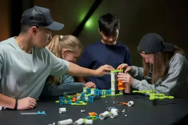 Geomag Magnetic Toys | Gravity Elevator Recycled 207 pcs