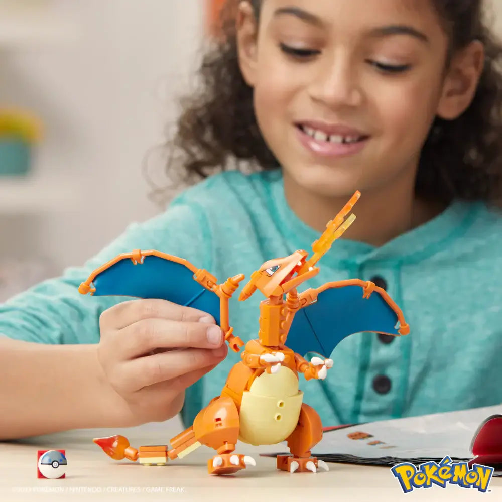 Mega™ Construx Pokémon Charizard Building Set