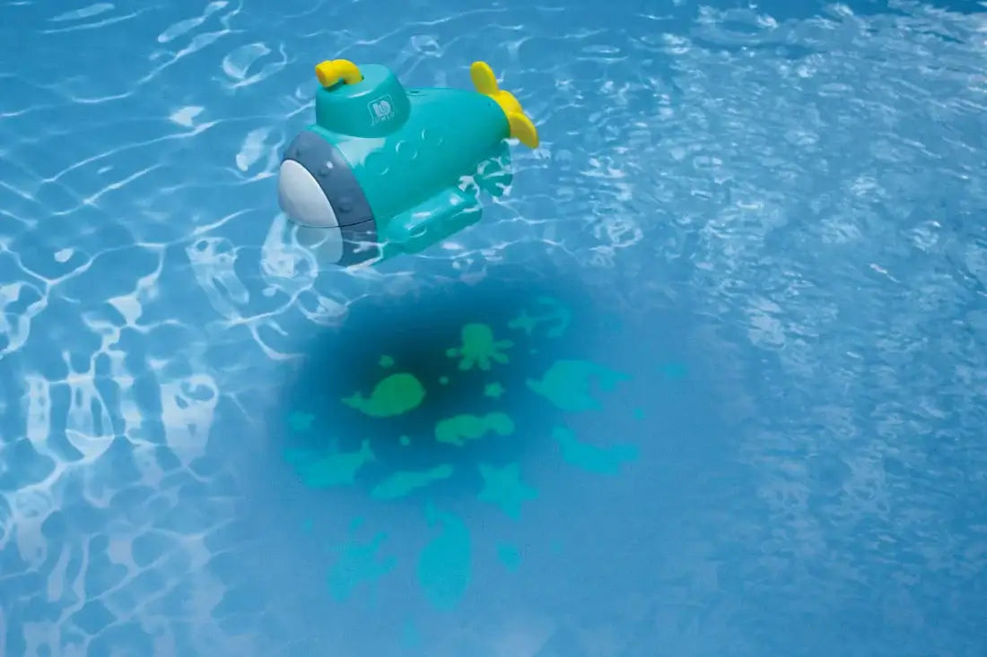 Tub Time Submarine Projector