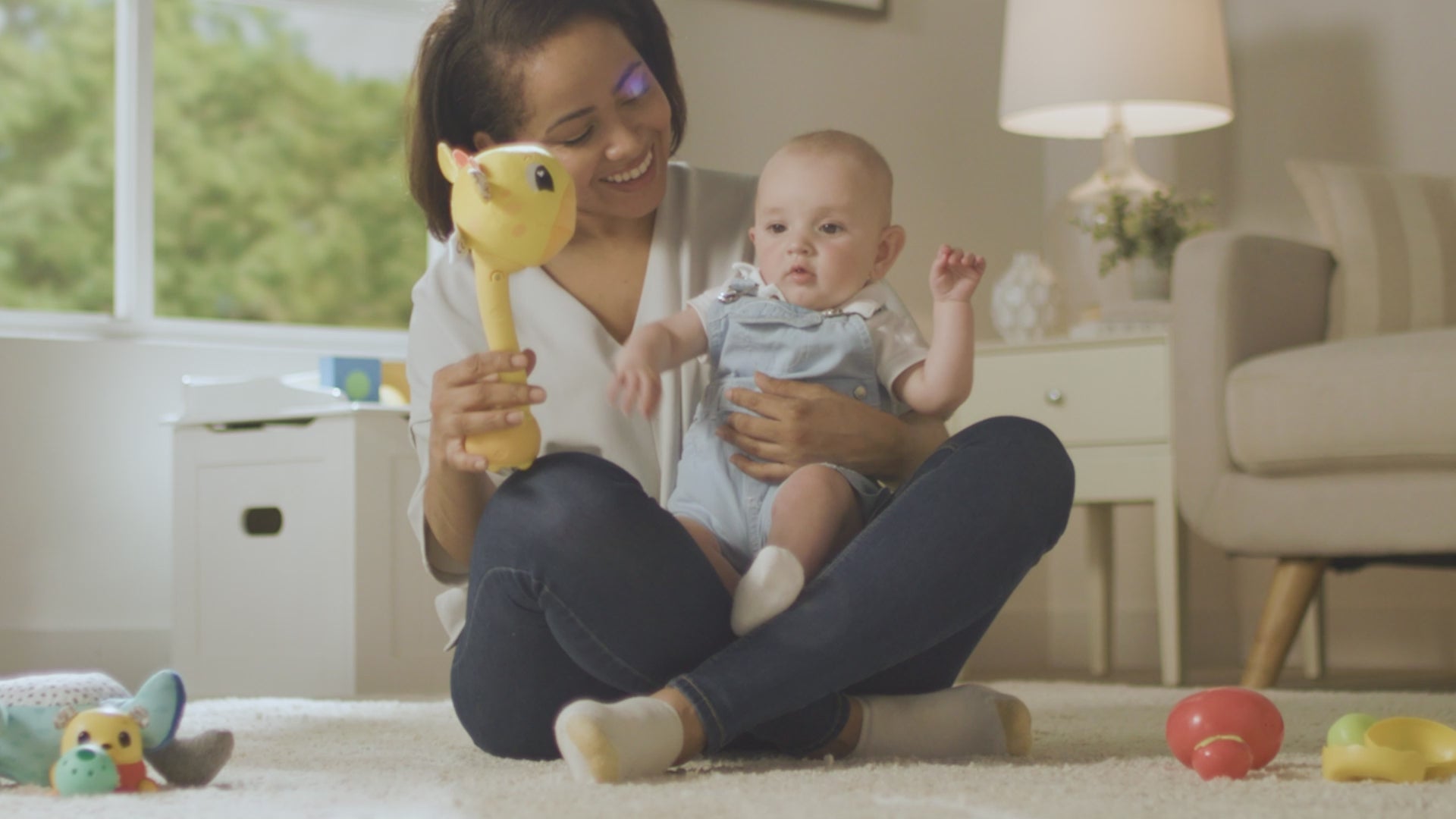 Video showing the Fat Brain Wacky Giraffe Toy