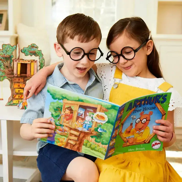 Arthur's Tree House Book and Play Set
