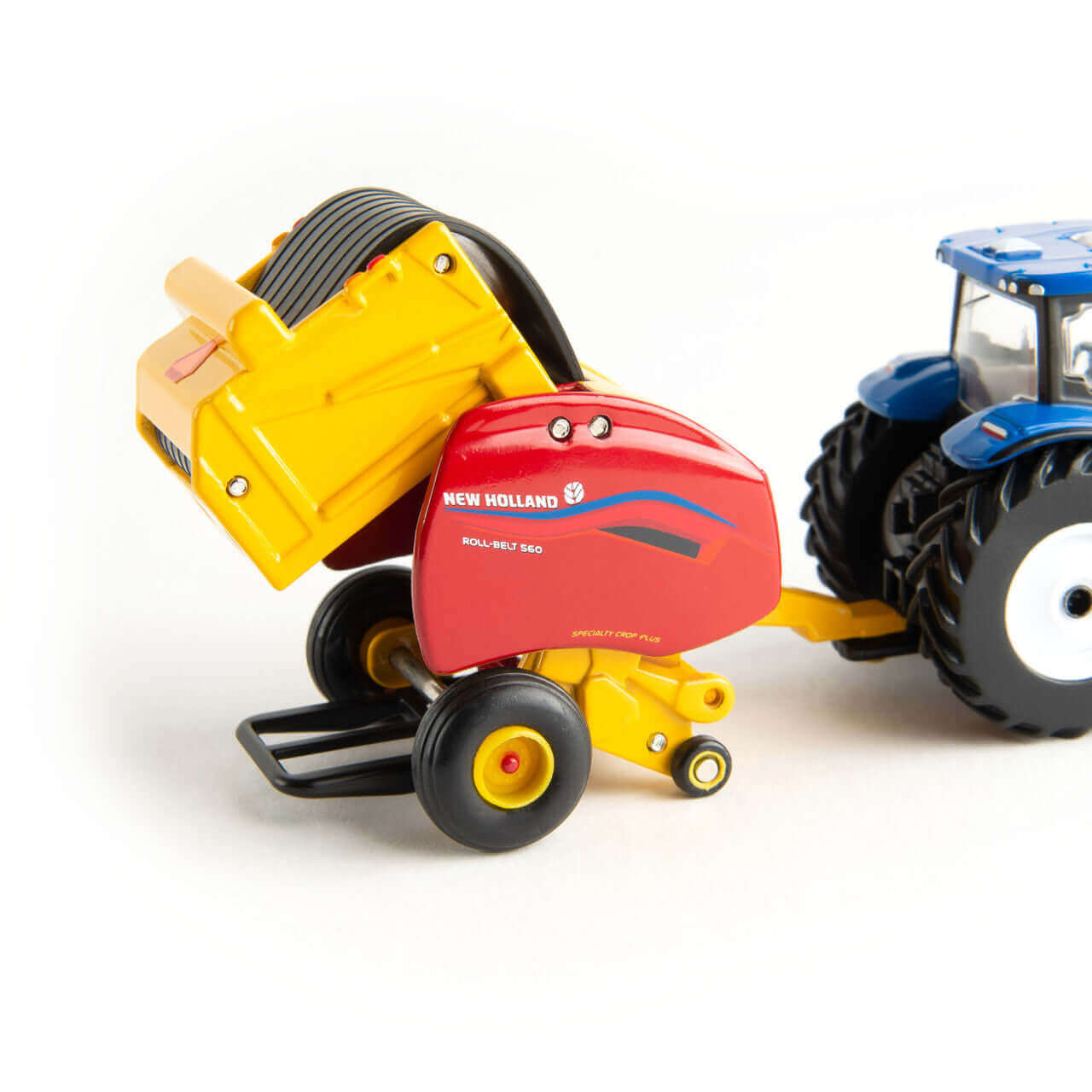 1:64 New Holland Dairy Barn Playset