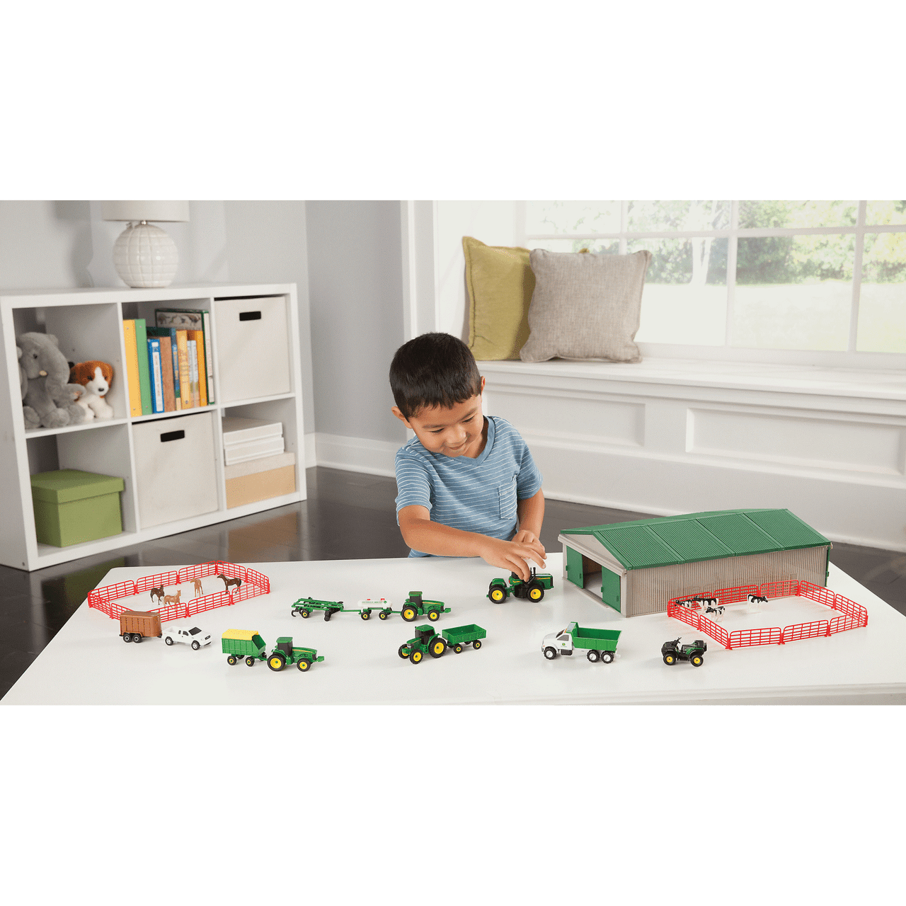 John Deere 70 Piece Farm Value Set with vehicles, implements, animals and shed