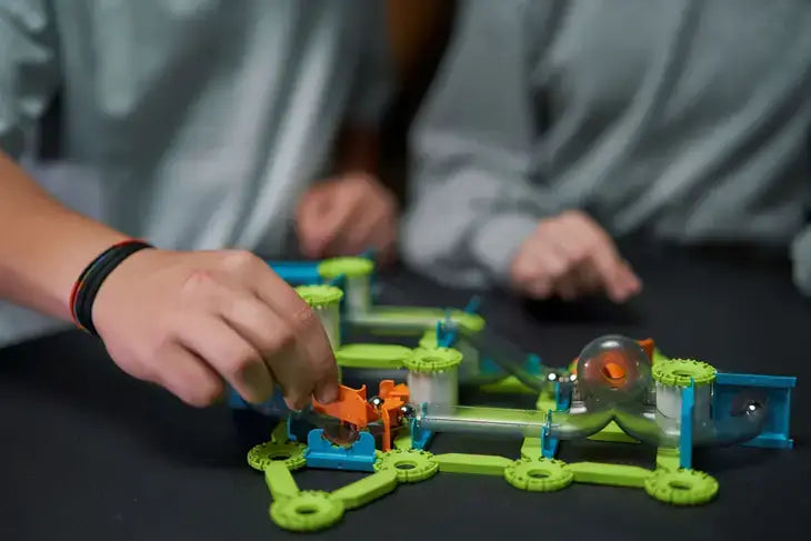 Geomag Magnetic Toys | Gravity Loops Turns Recycled 130 pcs