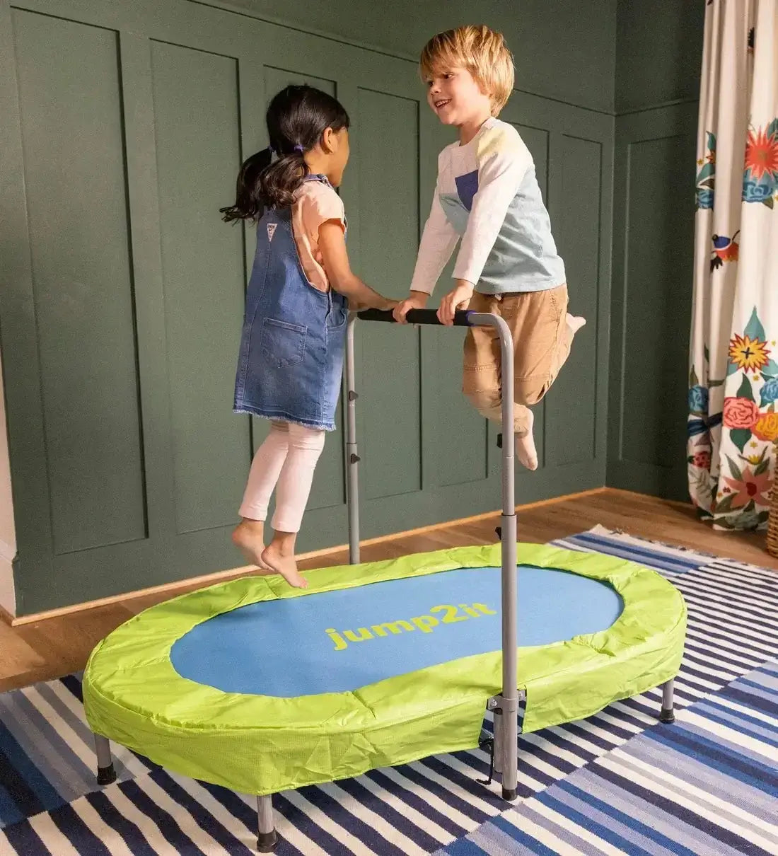 Jump2It Indoor Trampoline with Adjustable Handle