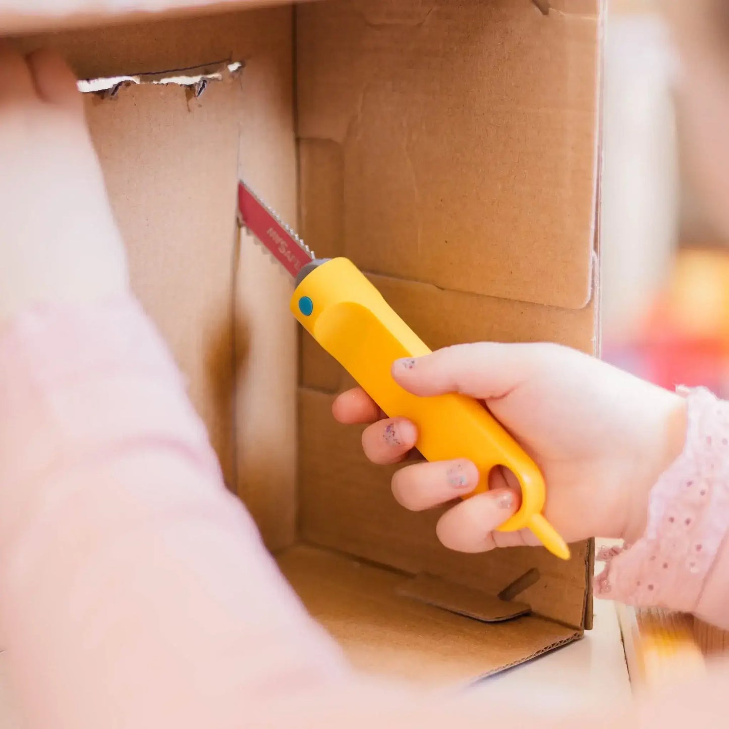 Safe Saw Makedo cardboard Tools