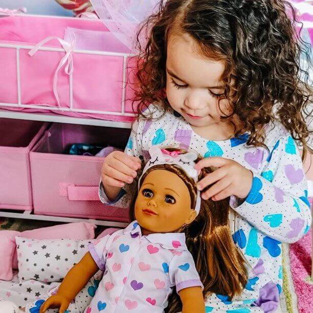 Allie - Brown Haired white Doll 18in Doll with Carrying Case, Doll Outfit, and Pajamas